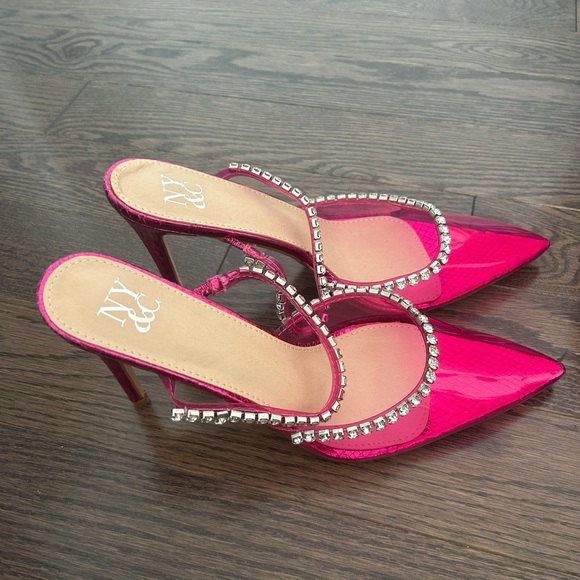 NEVER WORN PINK KITTEN HEELS - Picture 2 of 2